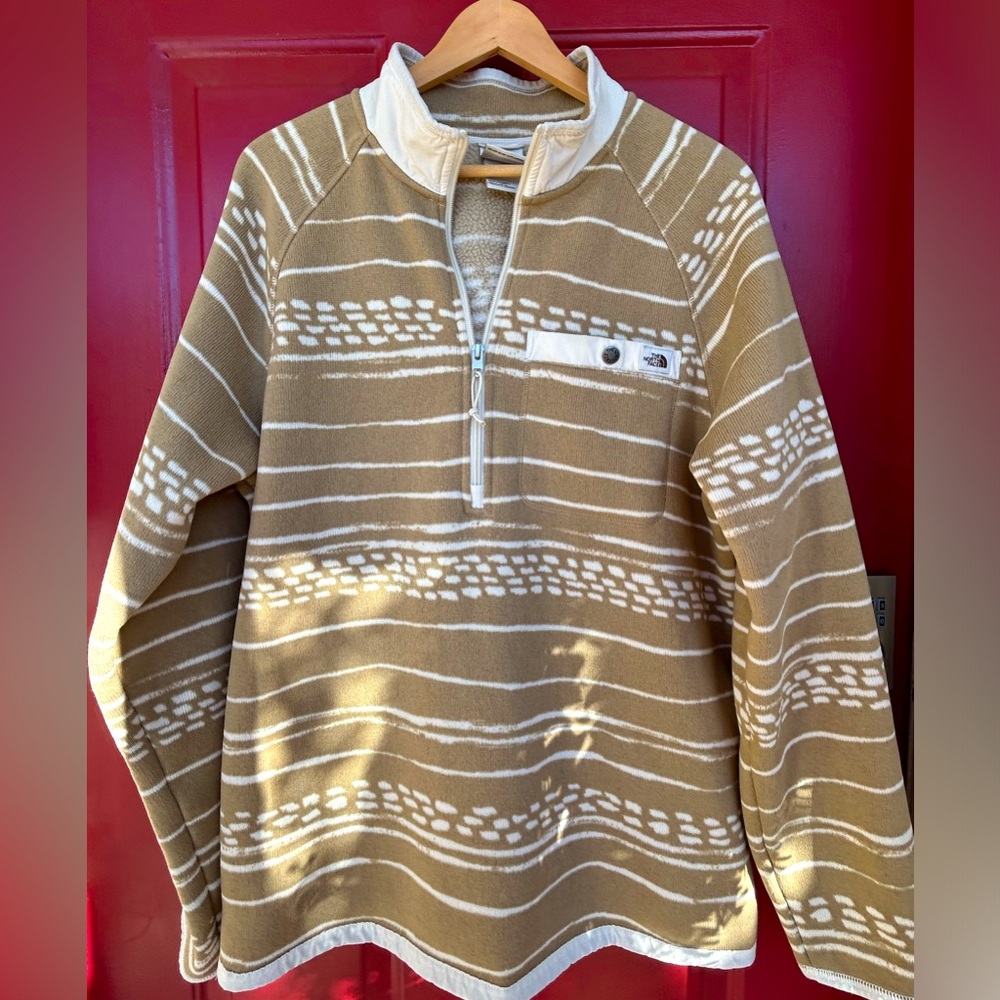 NORTH FACE sL 1/2 zip sweatshirt Tan/crm fleeced inside Warm/cozy-gently loved